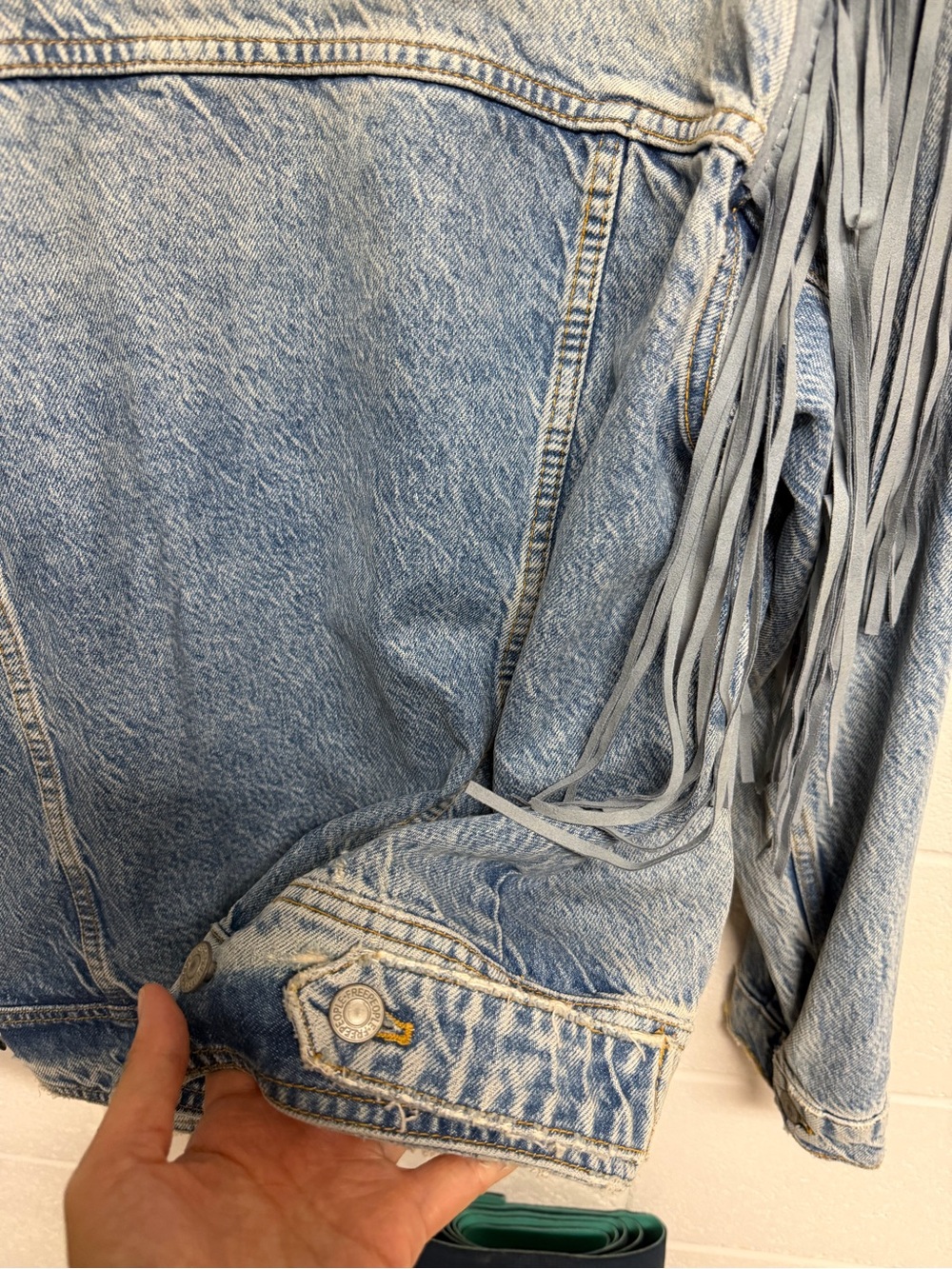 Free People We The Free After Hours Fringe Western Denim Jacket Medium Cowgirl - Picture 8 of 9